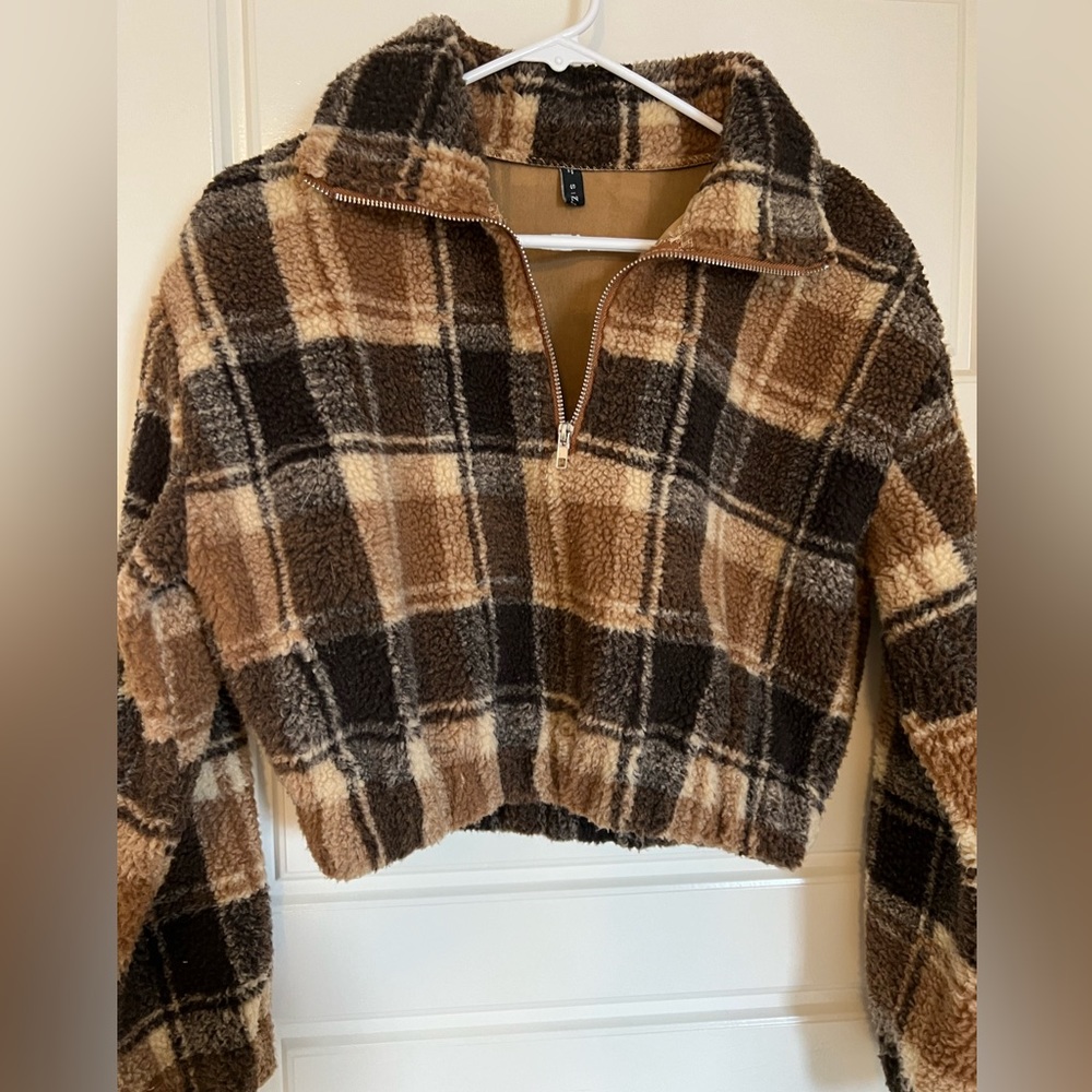 Like new Zaful crop sweater